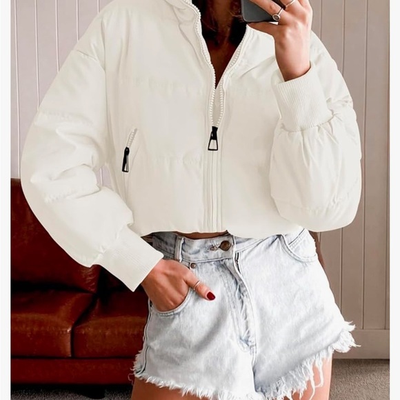 White Cropped Puffer Jacket with Quilted Texture - Picture 1 of 3